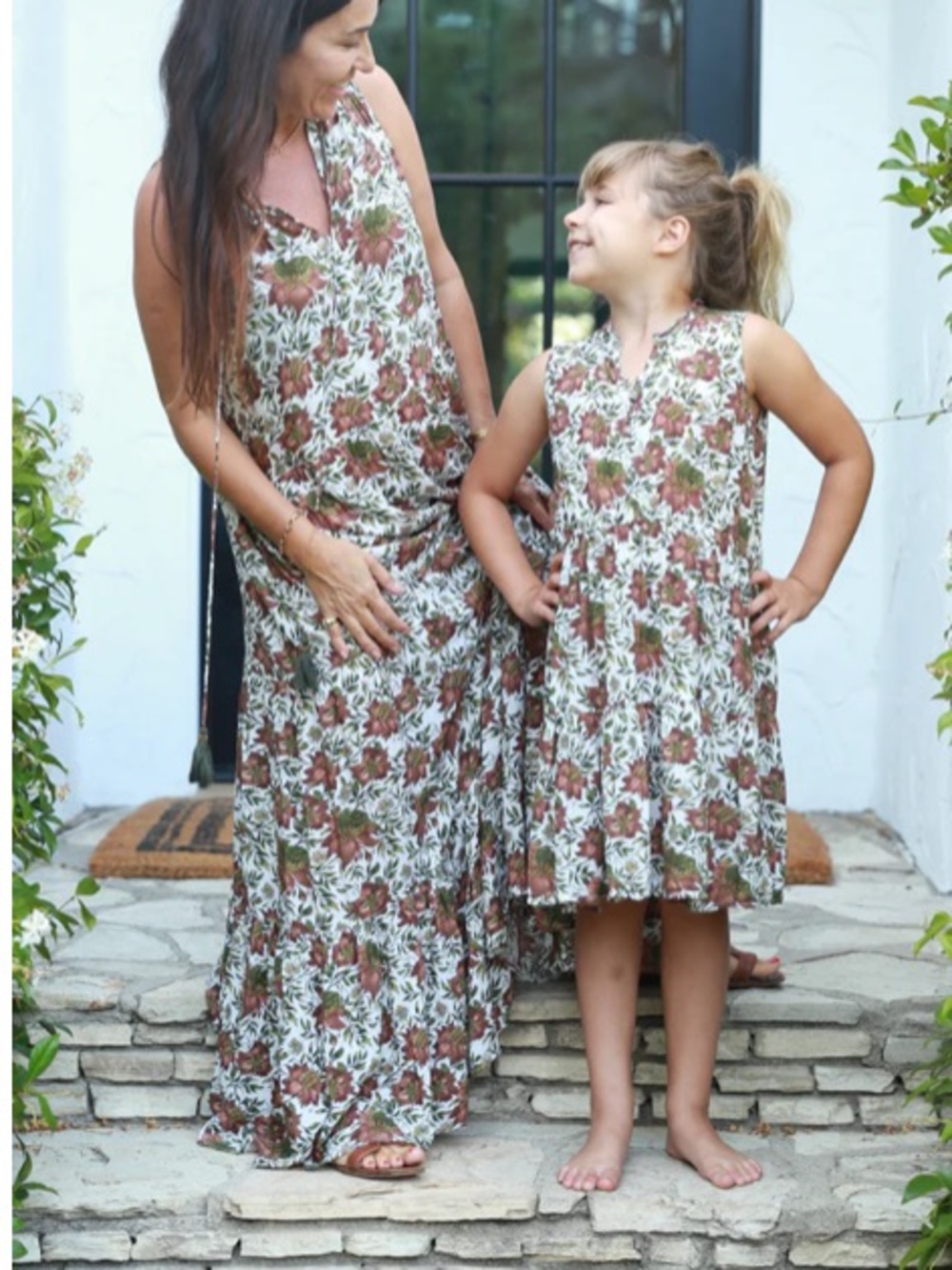 Roma Sienna Sleeveless Floral Paris Dress size L